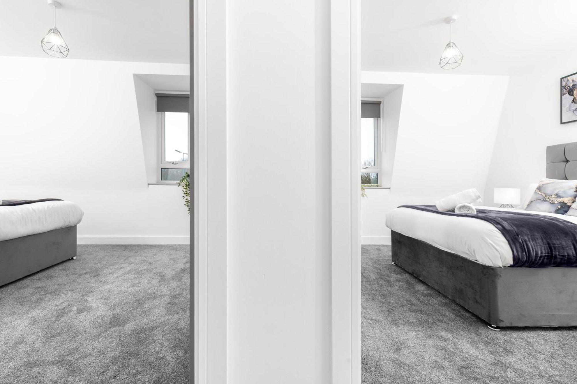 Two Bedroom - Balcony - Parking - Netflix - Wifi - 8mc Apartment Birmingham